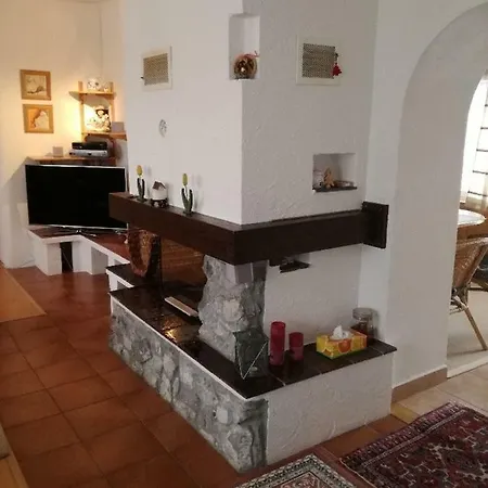 Pod Hradem Apartment Holstejn