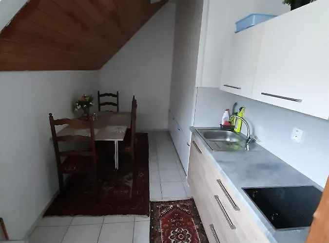 Pod Hradem Holstejn
